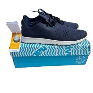 Native • NWT Navy Apollo Mac Sneakers • Mens 9/Womens 7